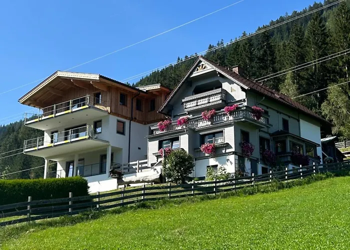 Fischbacher Apartment *